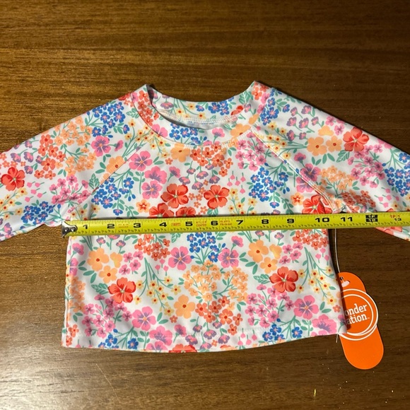NWT Baby UV Protection Shirt 12M Multicolor Floral - Picture 5 of 6